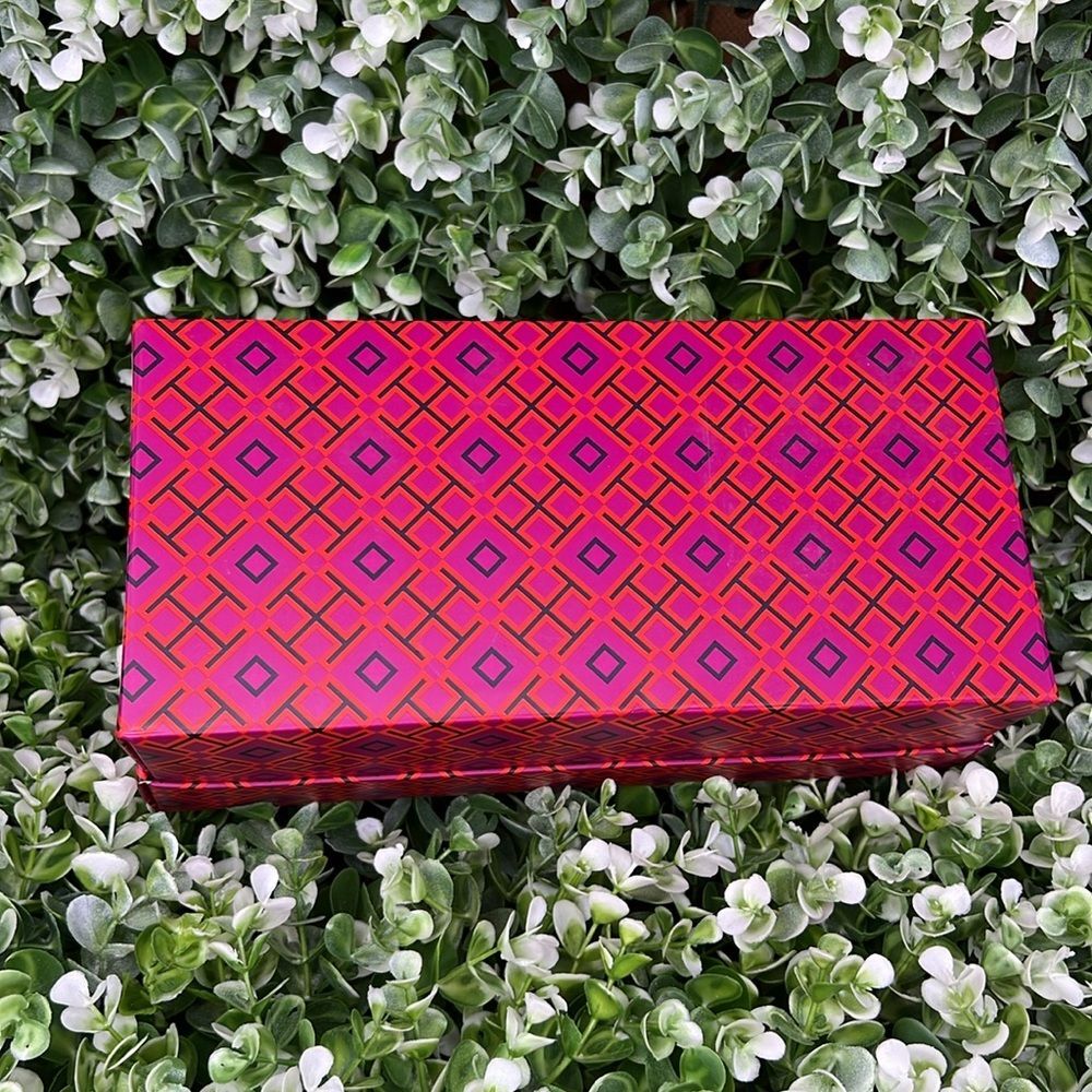 Tory Burch Shoe Box with Tissue Paper Gift Box / Decor - Picture 9 of 12